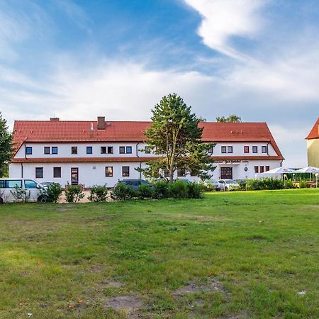 Hotel Und Restaurant "Zur Zwiebel" Peenemünde Esterno foto